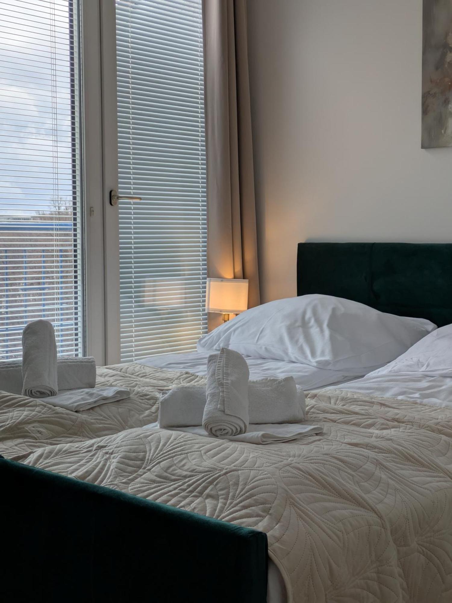 Large 155 Qm And 5 Bedrooms With Roof Terrace In Centrally Located 1 To 14 Guests Munich